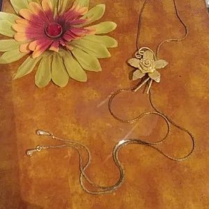 NWT RETRO LOOK ADJUSTABLE GOLD ROSE NECKLACE